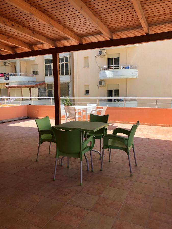 Lungomare Apartment Вльора Екстер'єр фото
